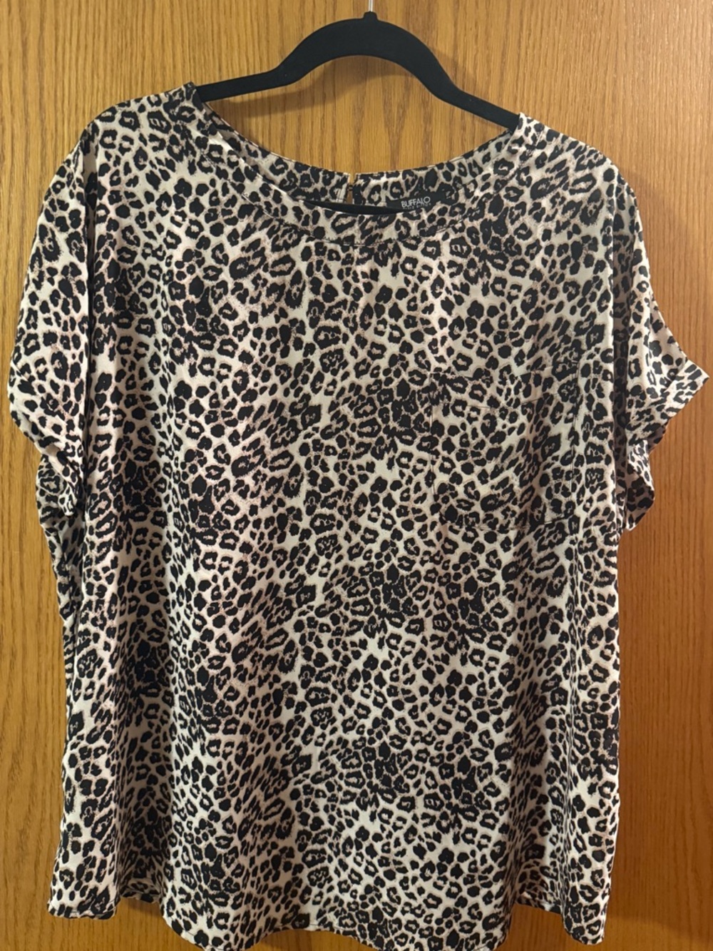 Buffalo David Bitton Leopard Print Short Sleeve Top - Beige/Black